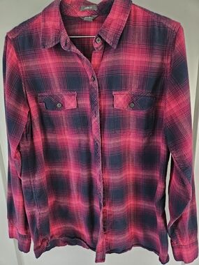 Eddie Bauer Pink Navy Coral Plaid Flannel Button Down Shirt